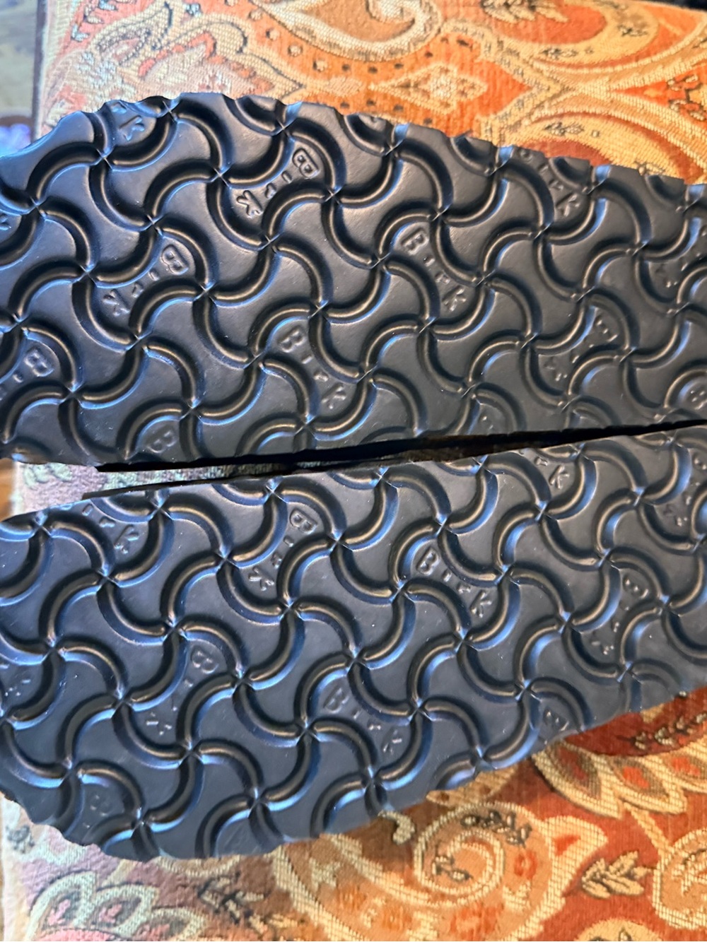 Birkenstock NWT Black Slide w/silver buckle. Soft Footbed. Size 40 - Picture 12 of 13
